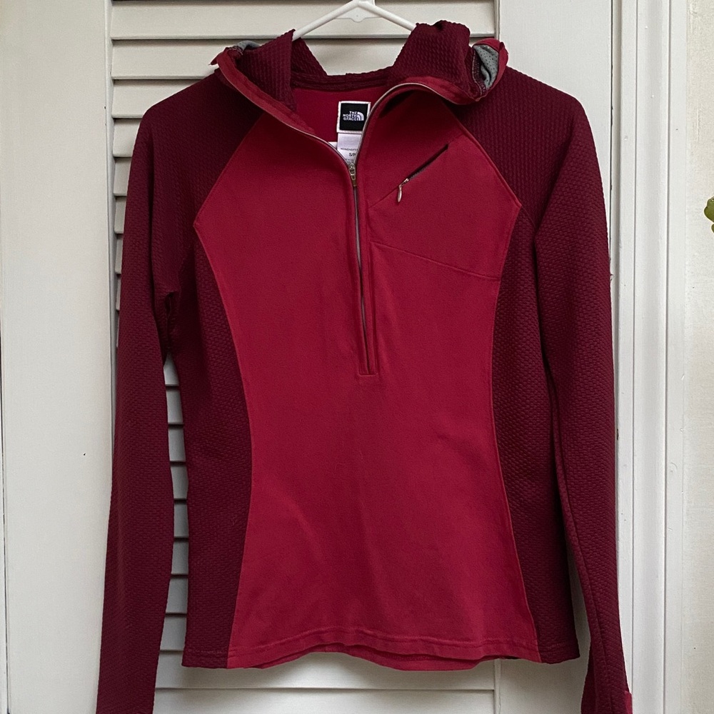 Vintage North Face VaporWick Hooded Performance 1/2 zip Base Shirt Top